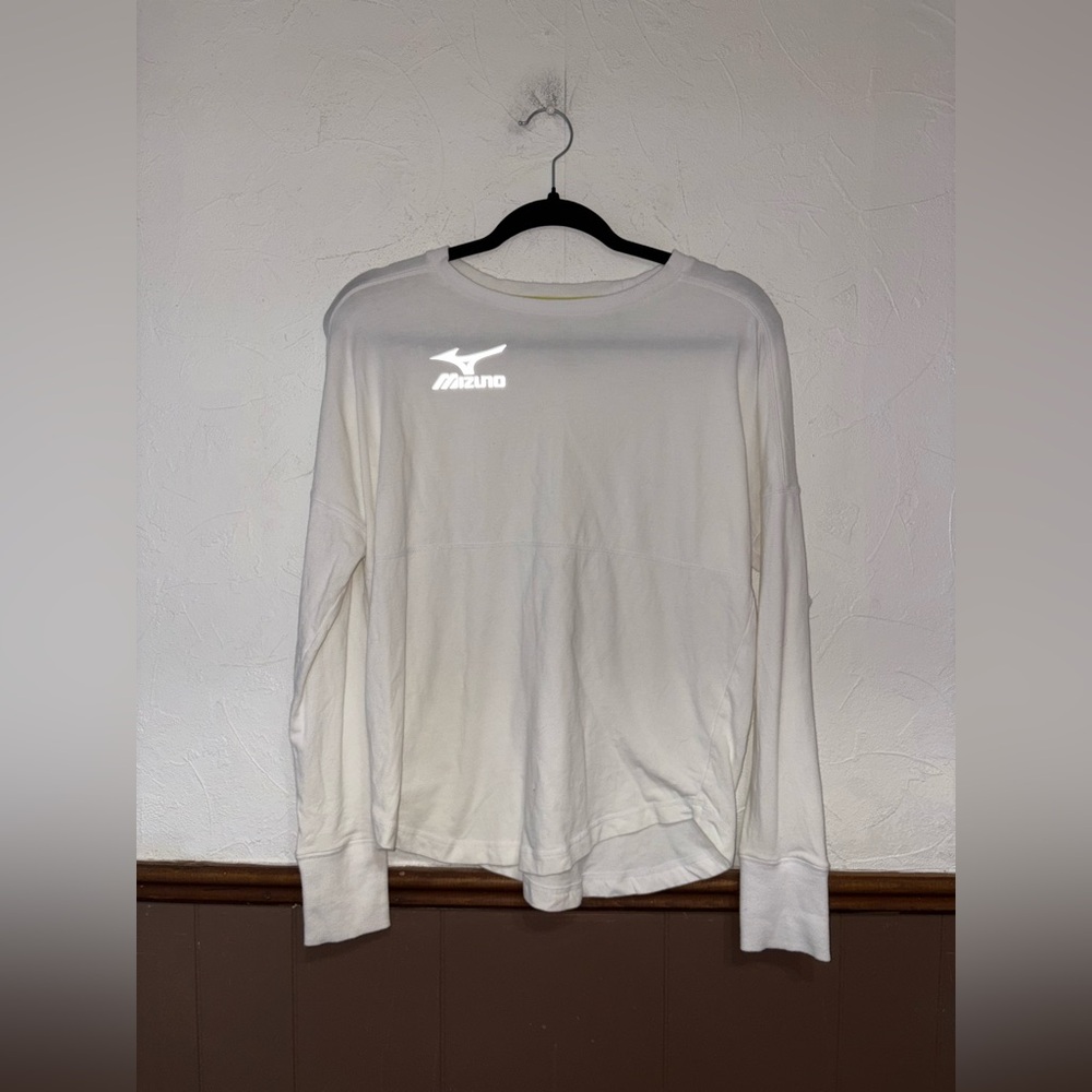 Mizuno - White Longsleeve